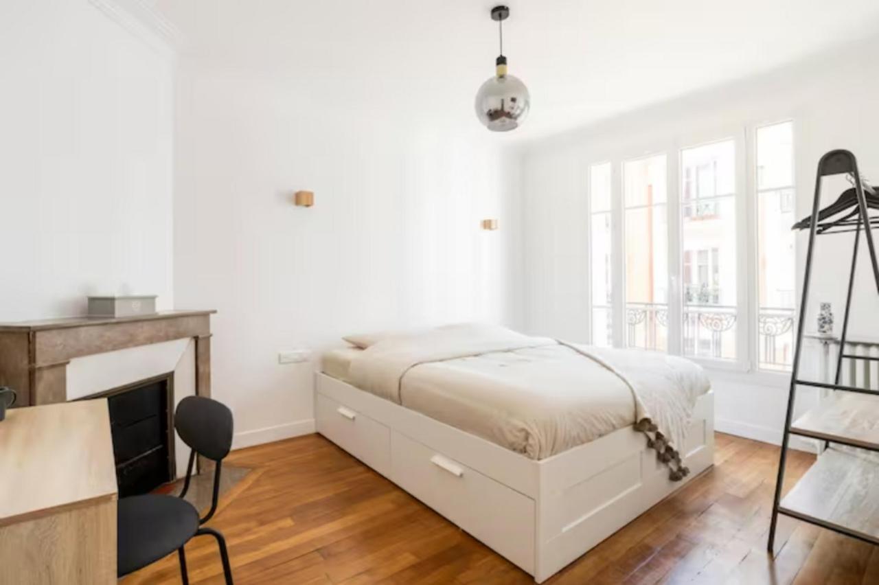 The Square, Paris-Asnieres, Private Apartment With Bedroom And Living Room Екстер'єр фото